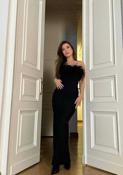 Anastasia | Élégante Robe à Plumes